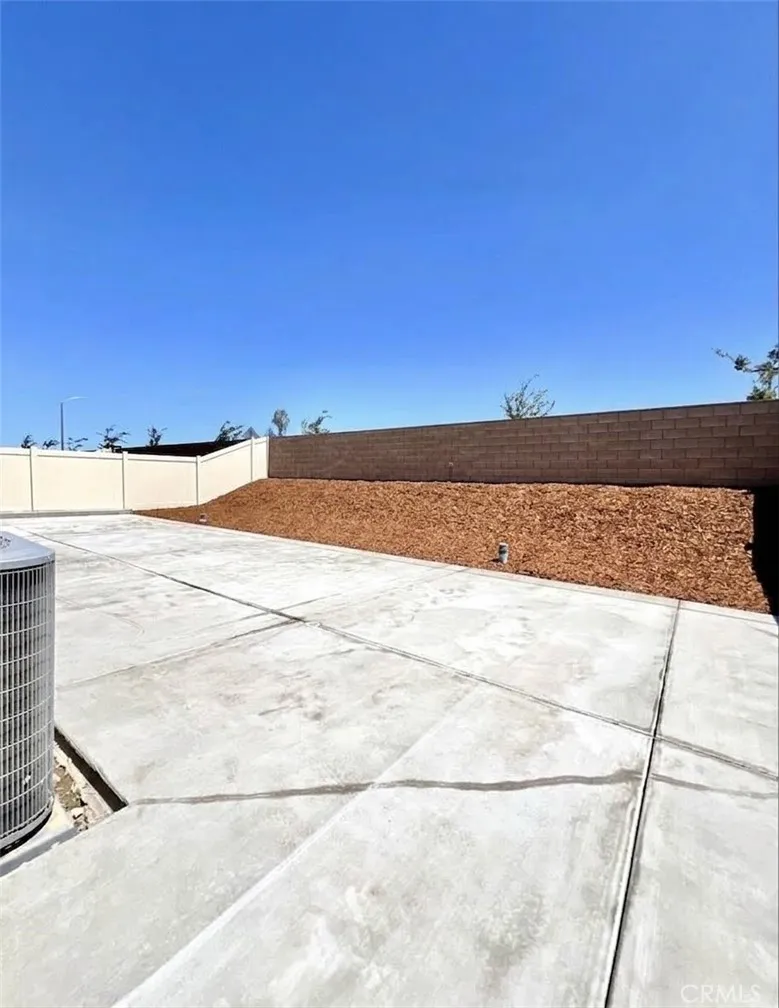 9698 Babaco Street Riverside, CA 92508