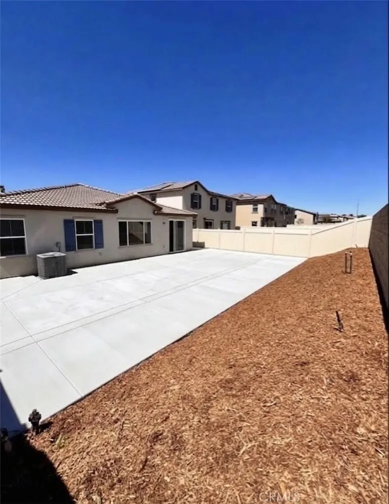 9698 Babaco Street Riverside, CA 92508