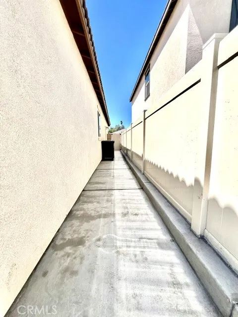 9698 Babaco Street Riverside, CA 92508