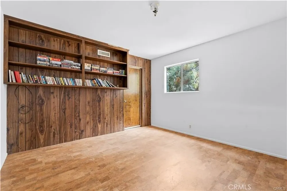 1334 St Anton Lake Arrowhead, CA 92352