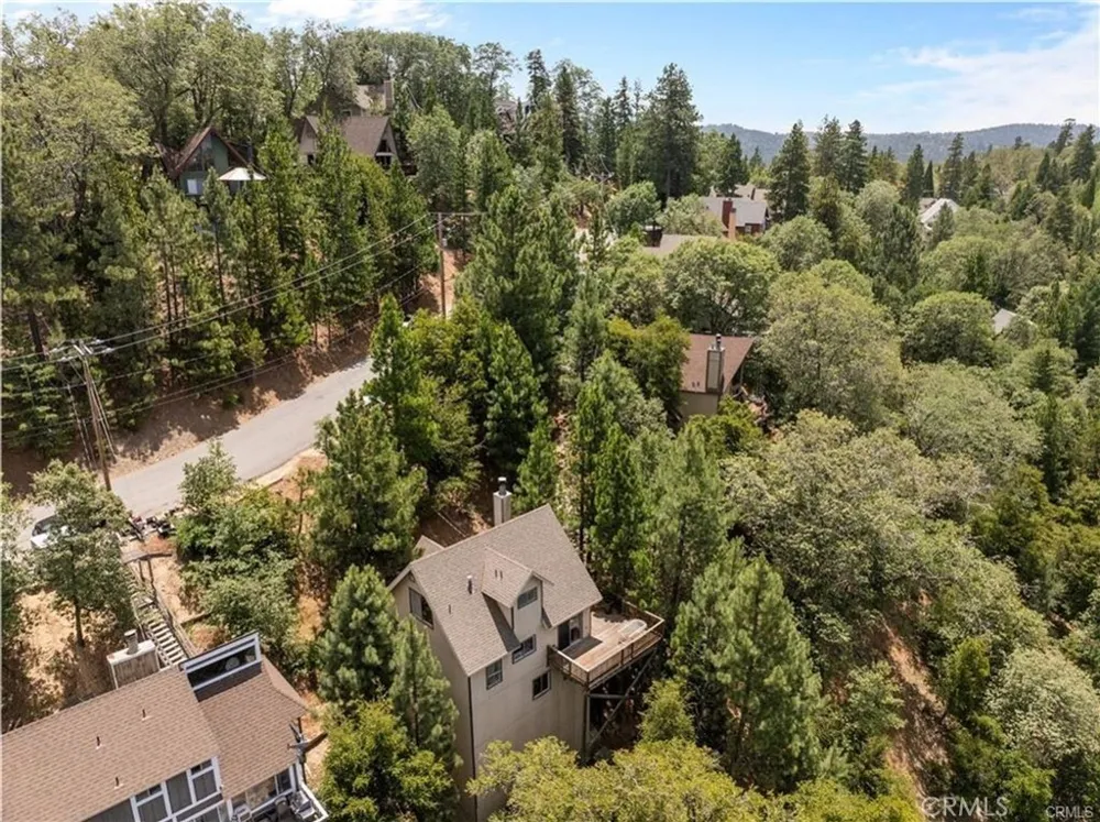 1334 St Anton Lake Arrowhead, CA 92352