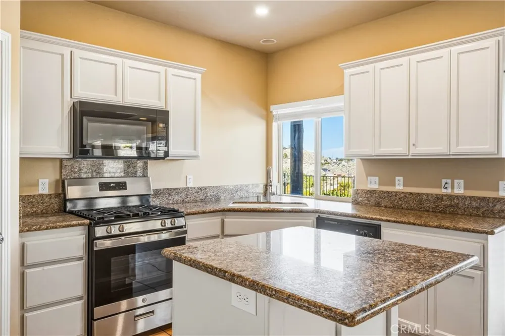 6231 Mirlo Yucca Valley, CA 92284
