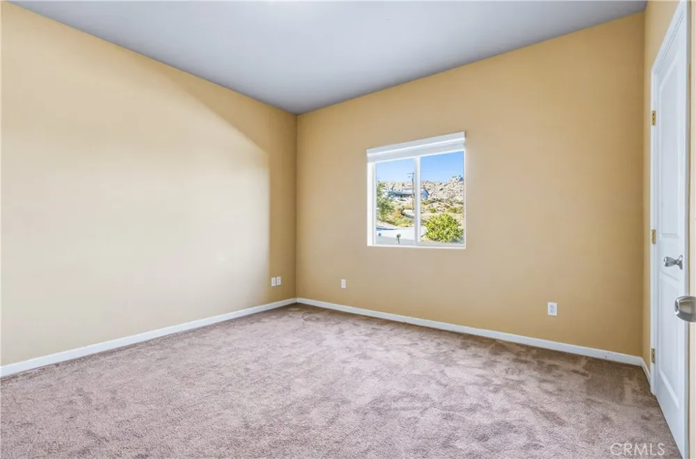 6231 Mirlo Yucca Valley, CA 92284