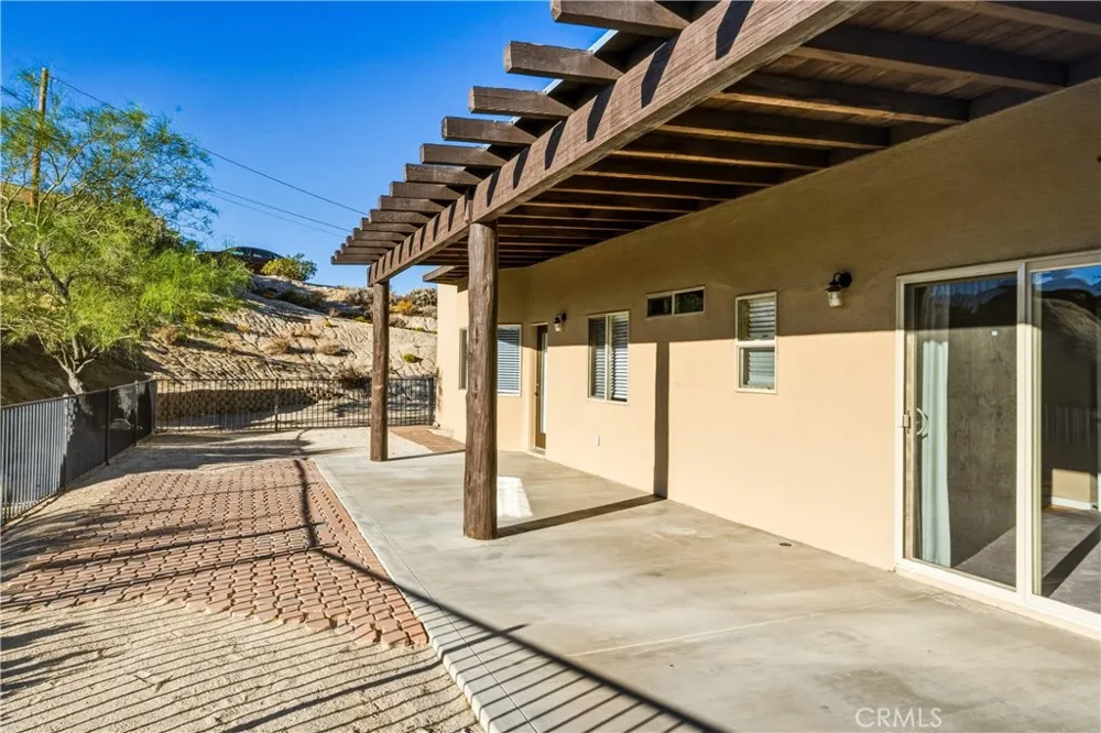 6231 Mirlo Yucca Valley, CA 92284
