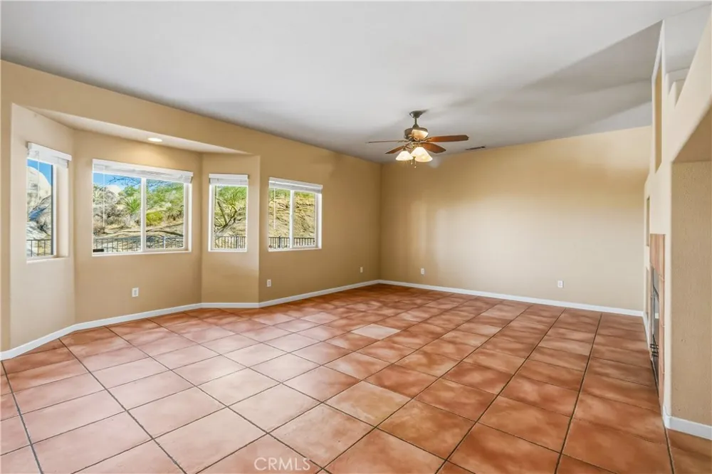 6231 Mirlo Yucca Valley, CA 92284