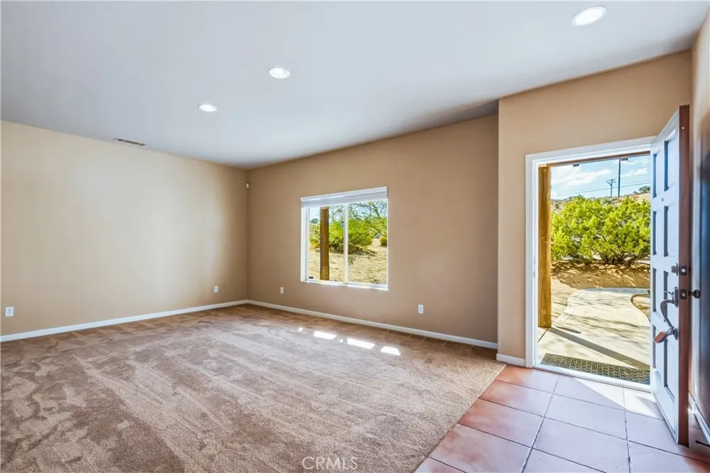 6231 Mirlo Yucca Valley, CA 92284