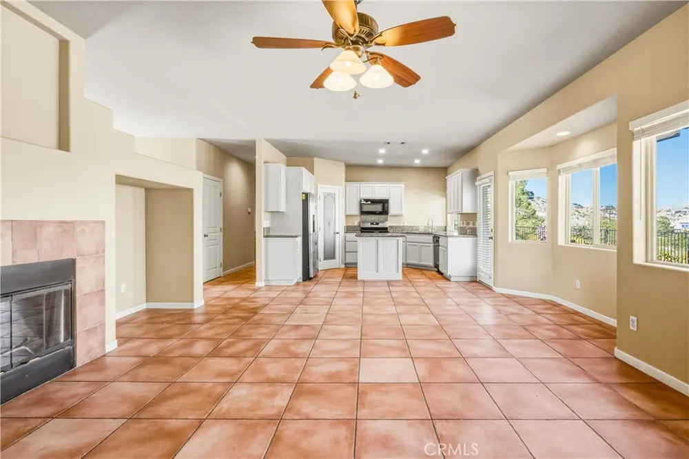 6231 Mirlo Yucca Valley, CA 92284