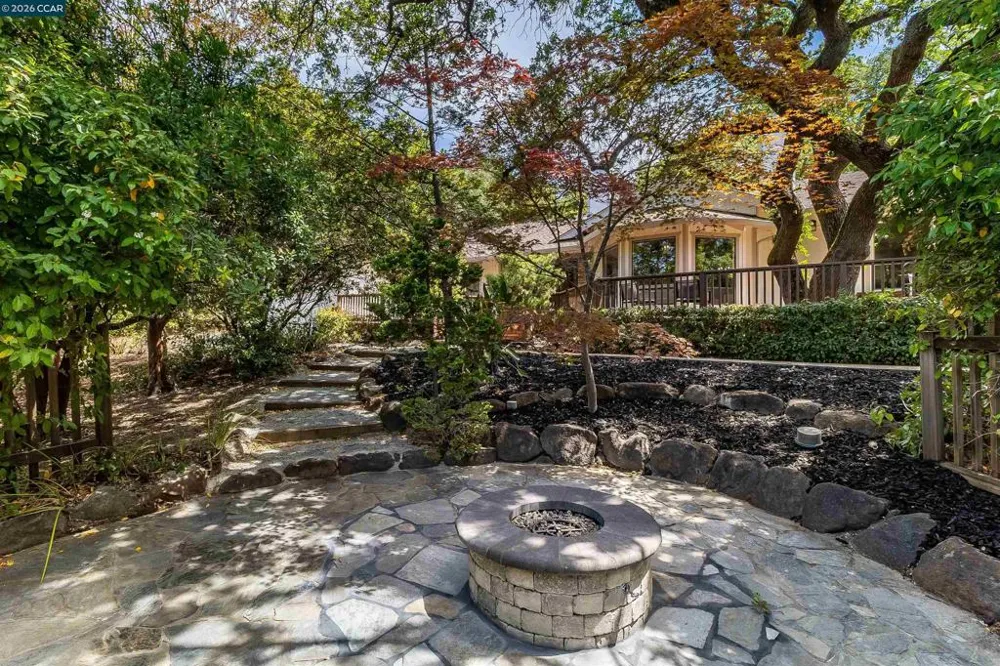 3137 Gloria Ter Lafayette, CA 94549