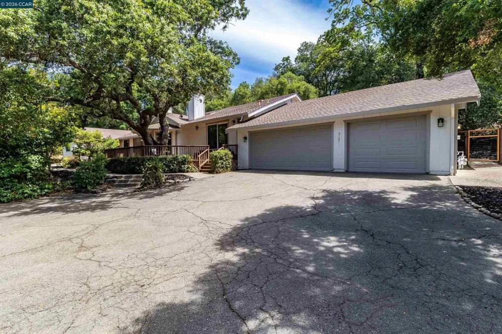 3137 Gloria Ter Lafayette, CA 94549