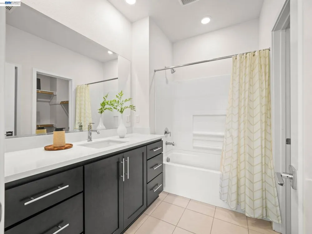 37613 Salt Grass Rd Newark, CA 94560