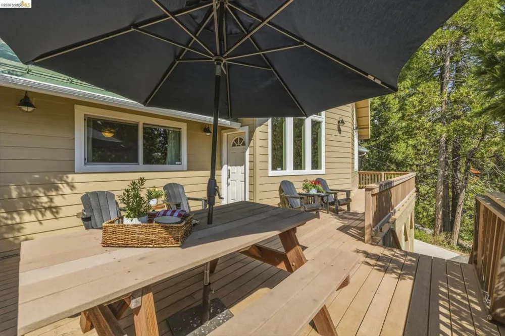 29392 Alpine Dr Cold Springs, CA 95335