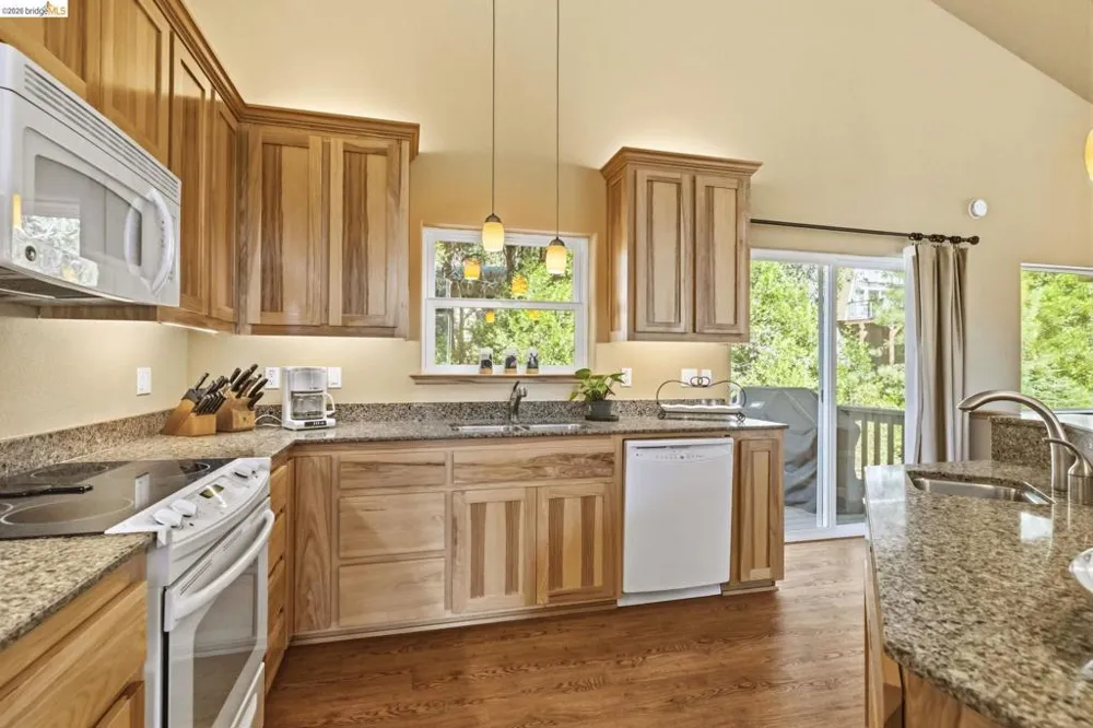 29392 Alpine Dr Cold Springs, CA 95335