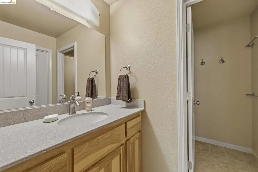 29392 Alpine Dr Cold Springs, CA 95335