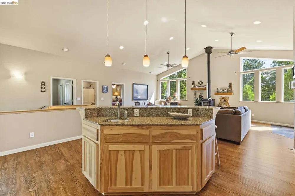 29392 Alpine Dr Cold Springs, CA 95335