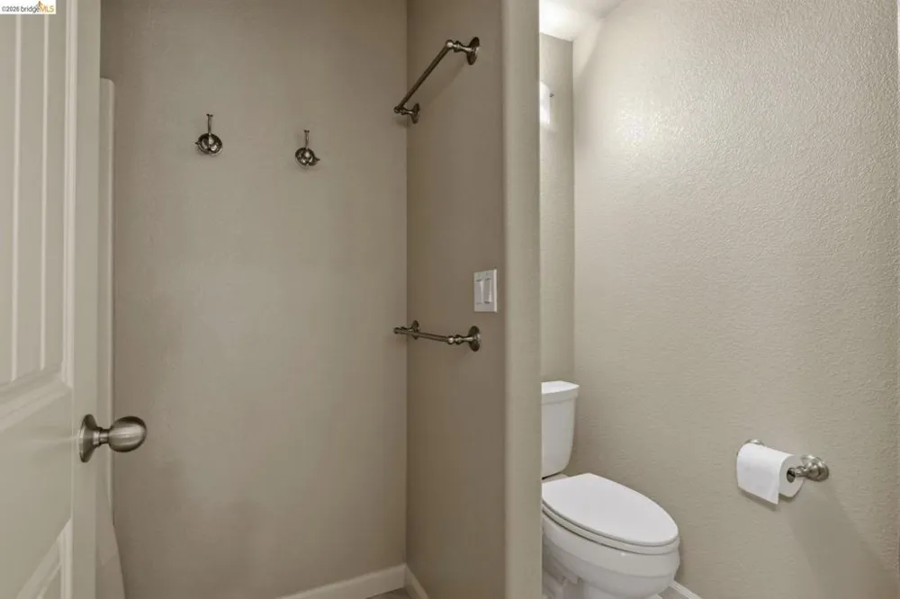 29392 Alpine Dr Cold Springs, CA 95335