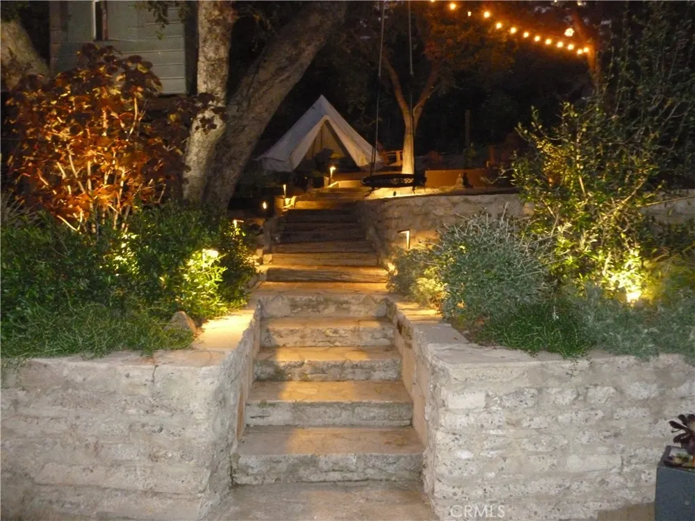 1094 Acanto Place Bel Air, CA 90049