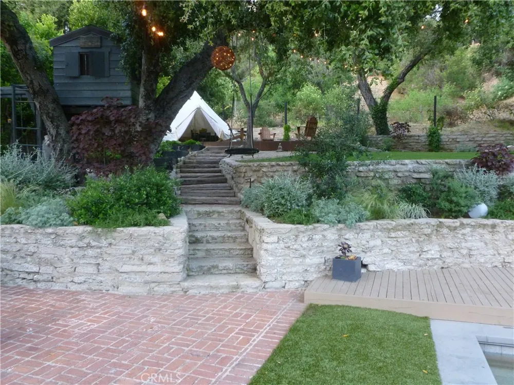 1094 Acanto Place Bel Air, CA 90049