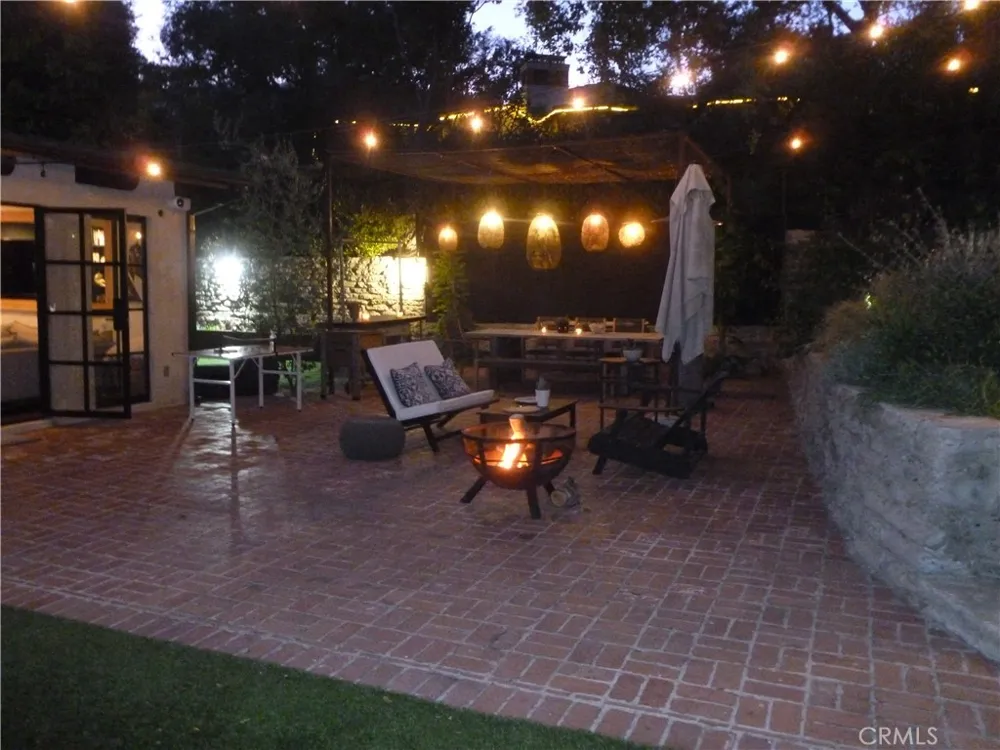 1094 Acanto Place Bel Air, CA 90049
