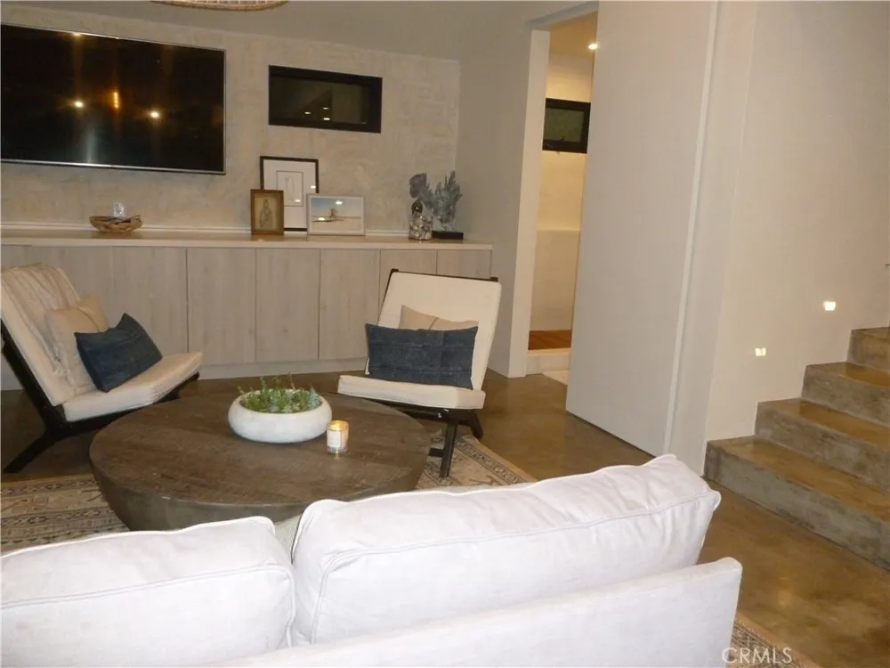 1094 Acanto Place Bel Air, CA 90049