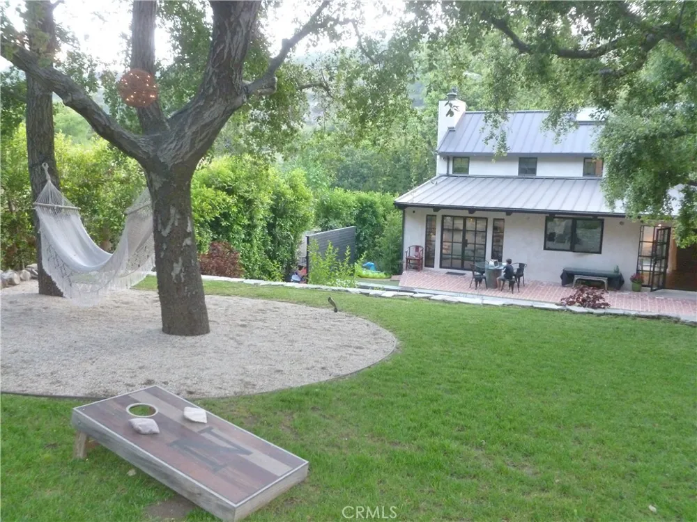 1094 Acanto Place Bel Air, CA 90049