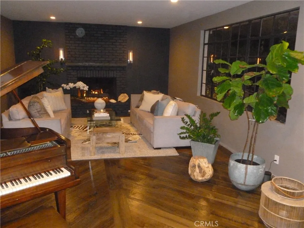 1094 Acanto Place Bel Air, CA 90049