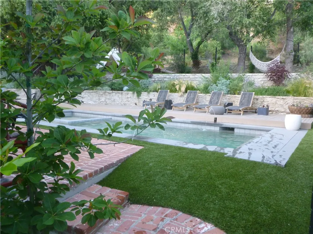 1094 Acanto Place Bel Air, CA 90049