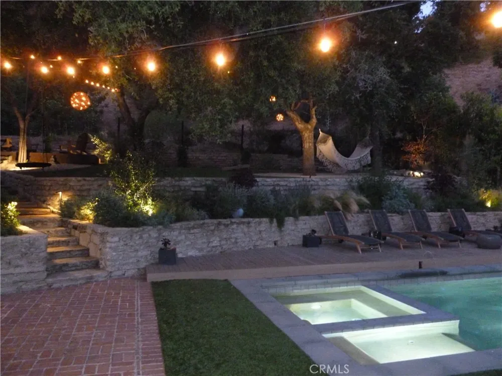 1094 Acanto Place Bel Air, CA 90049