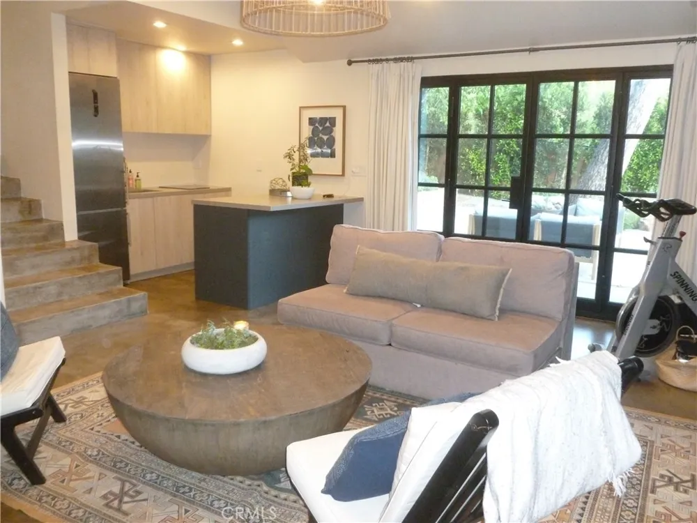 1094 Acanto Place Bel Air, CA 90049