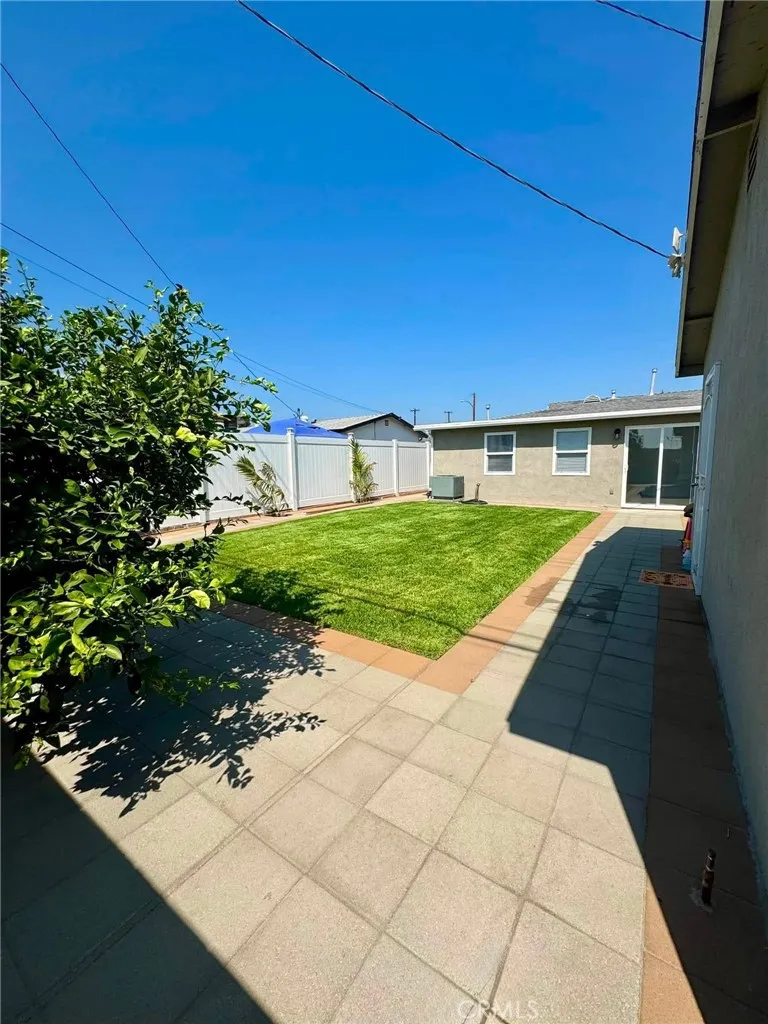 1065 S Prospero Drive Glendora, CA 91740