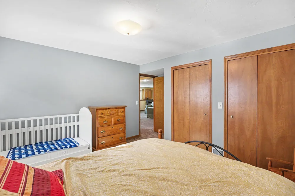 10068 Holiday Drive Zeeland, MI 49464