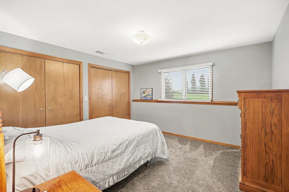 10068 Holiday Drive Zeeland, MI 49464