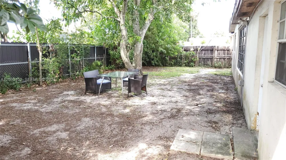 7607 Dilido Blvd Miramar, FL 33023