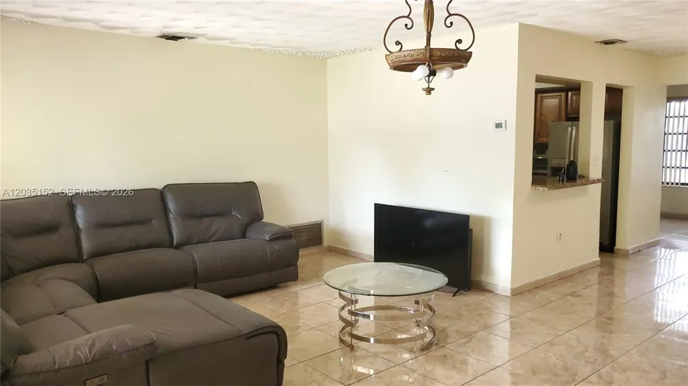 7607 Dilido Blvd Miramar, FL 33023