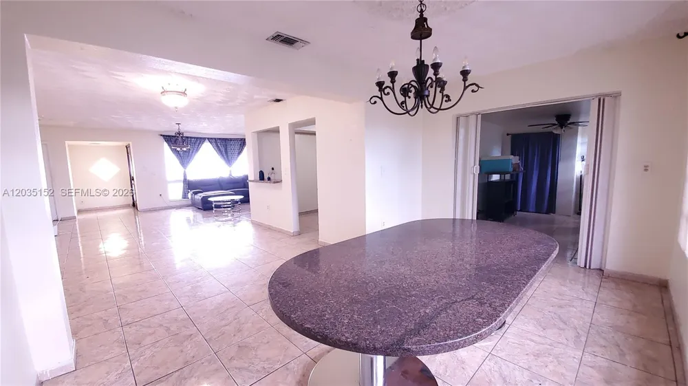 7607 Dilido Blvd Miramar, FL 33023