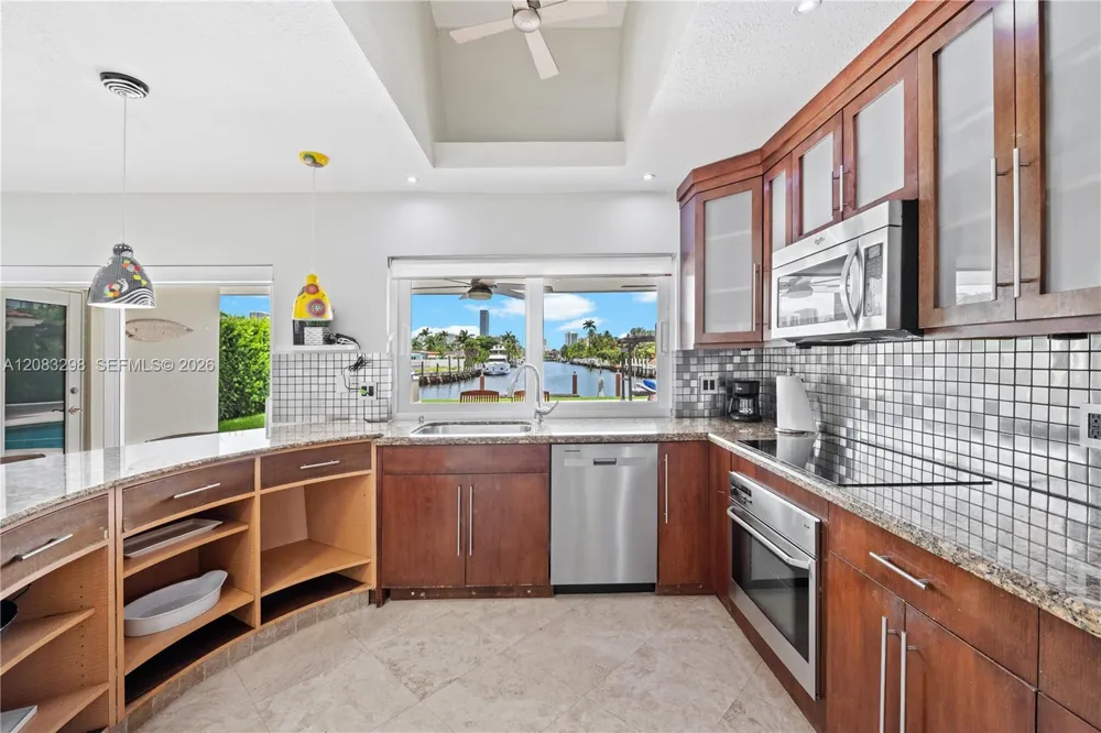 649 Layne Blvd Hallandale Beach, FL 33009