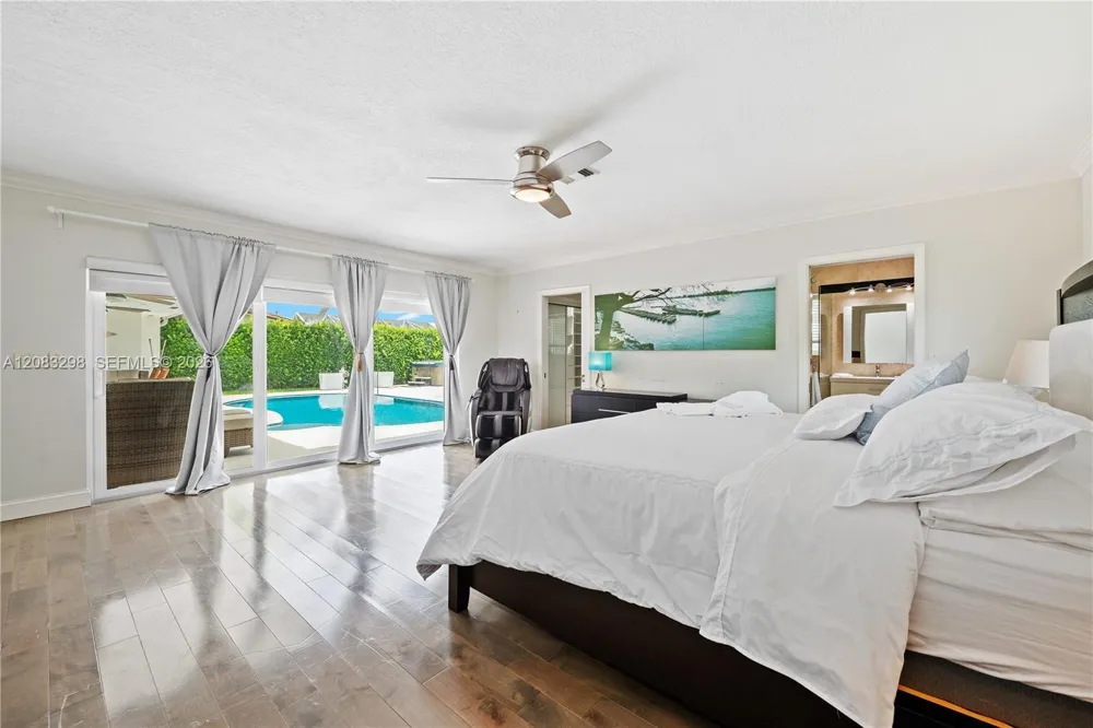 649 Layne Blvd Hallandale Beach, FL 33009