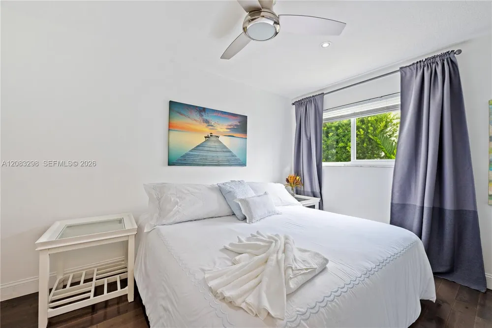 649 Layne Blvd Hallandale Beach, FL 33009