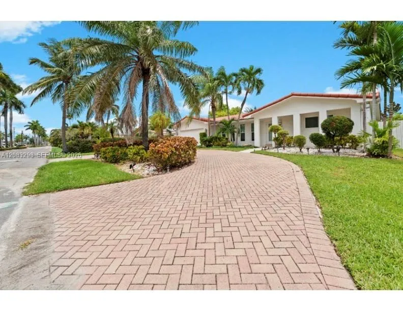 649 Layne Blvd Hallandale Beach, FL 33009