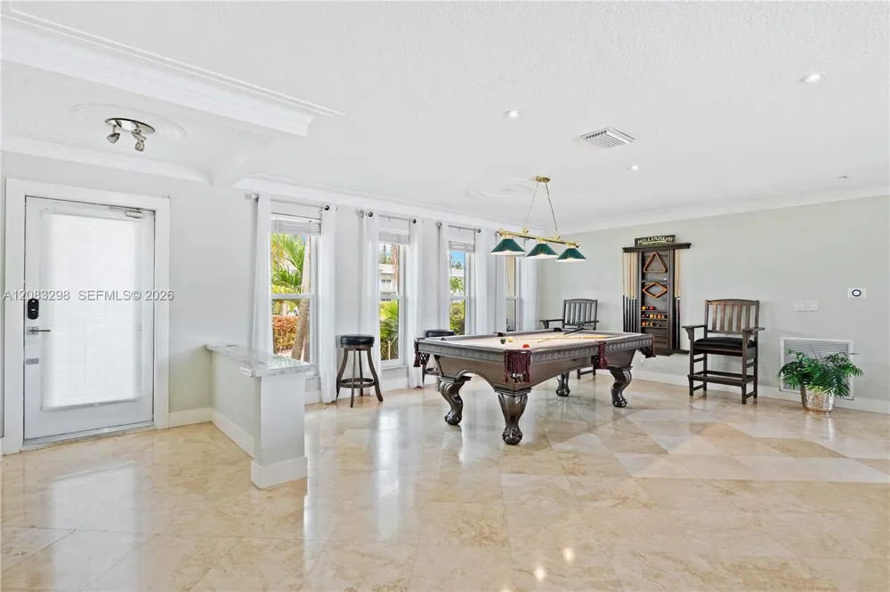 649 Layne Blvd Hallandale Beach, FL 33009