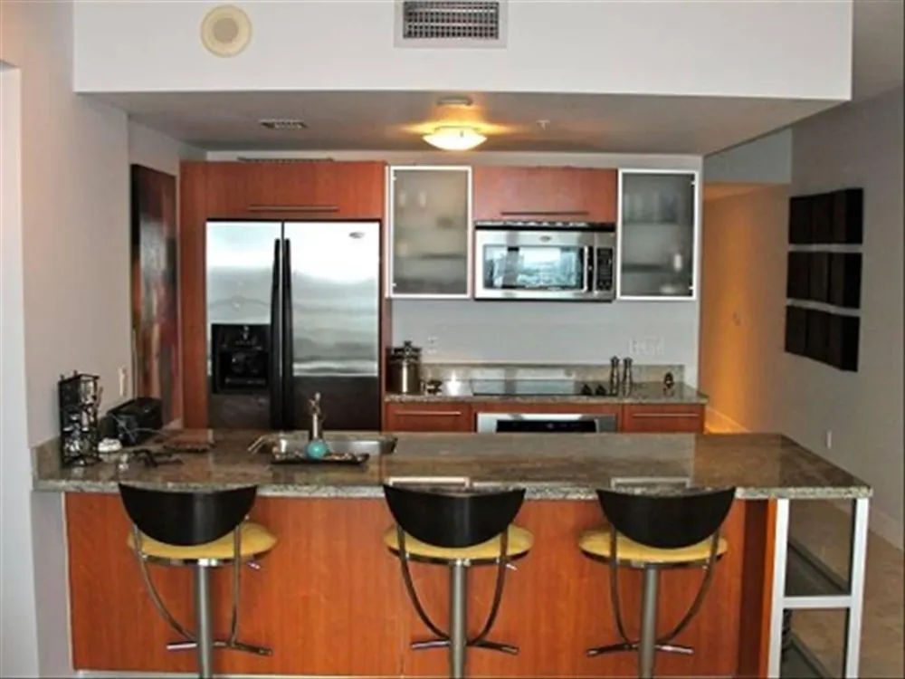 185 SW 7th Street #1802 Miami, FL 33130