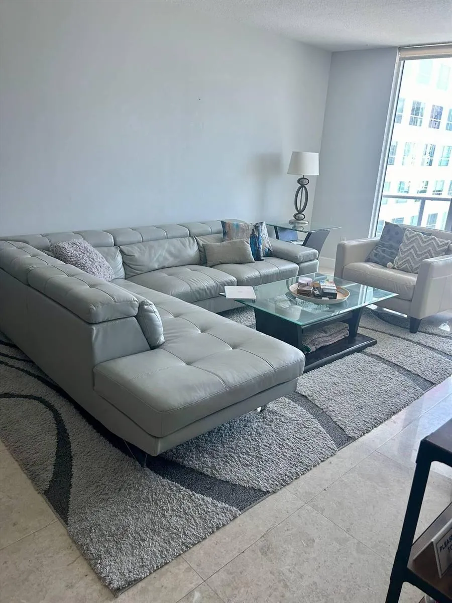 185 SW 7th Street #1802 Miami, FL 33130