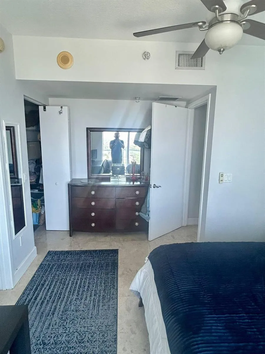 185 SW 7th Street #1802 Miami, FL 33130