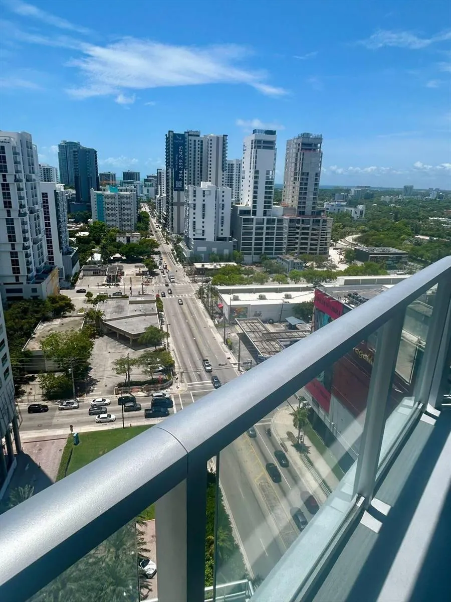 185 SW 7th Street #1802 Miami, FL 33130