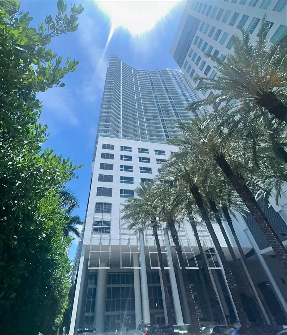 185 SW 7th Street #1802 Miami, FL 33130
