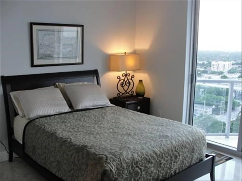 185 SW 7th Street #1802 Miami, FL 33130