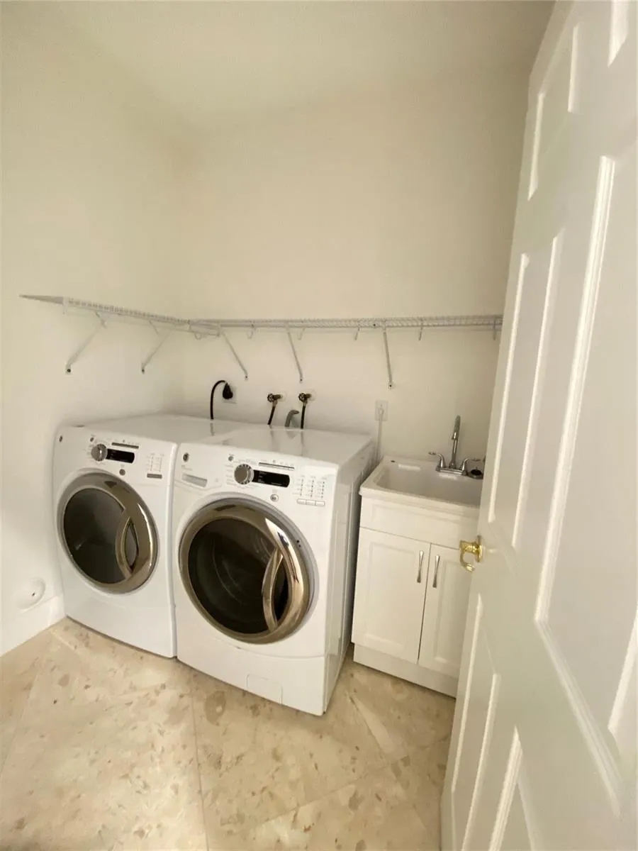 5830 NW 119TH DRIVE Coral Springs, FL 33076