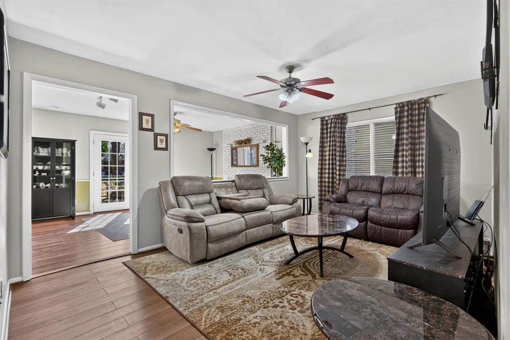 309 W Vandalia Street Broken Arrow, OK 74012