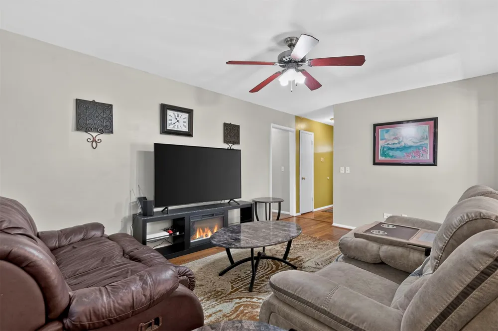 309 W Vandalia Street Broken Arrow, OK 74012