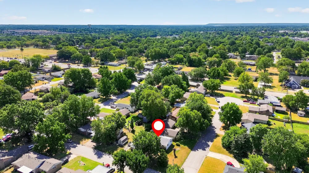 309 W Vandalia Street Broken Arrow, OK 74012