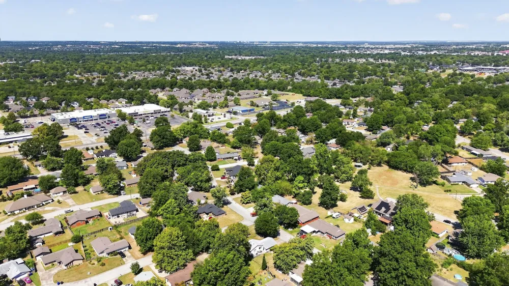 309 W Vandalia Street Broken Arrow, OK 74012